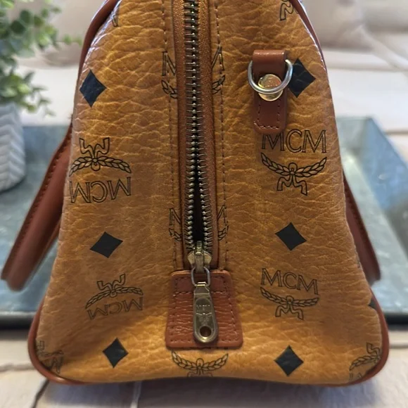 MCM Boston Bag - Picture 16 of 16